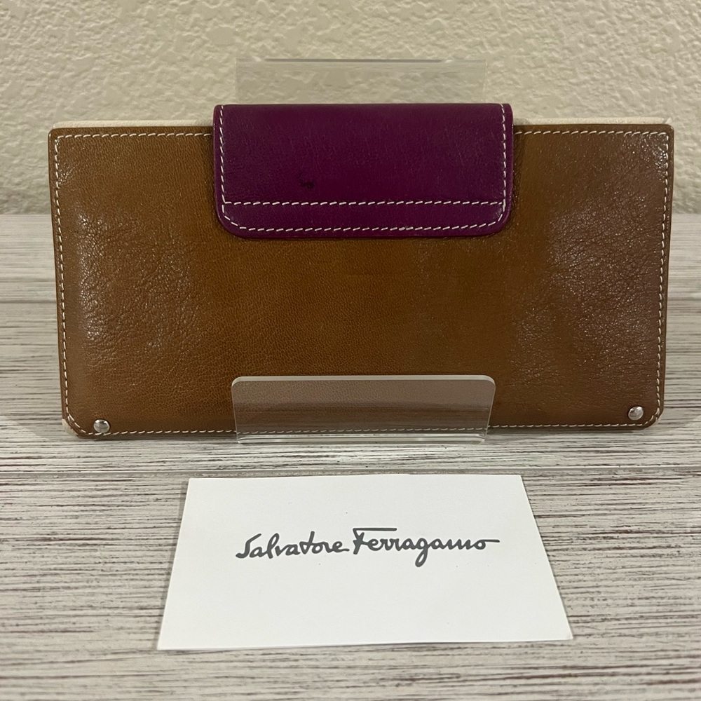 Salvatore Ferragamo Cream and Purple Wallet - Picture 3 of 12